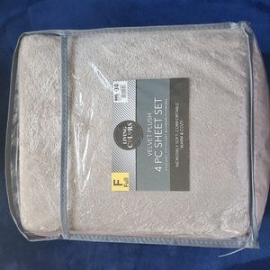 Vevet plush sheet set!